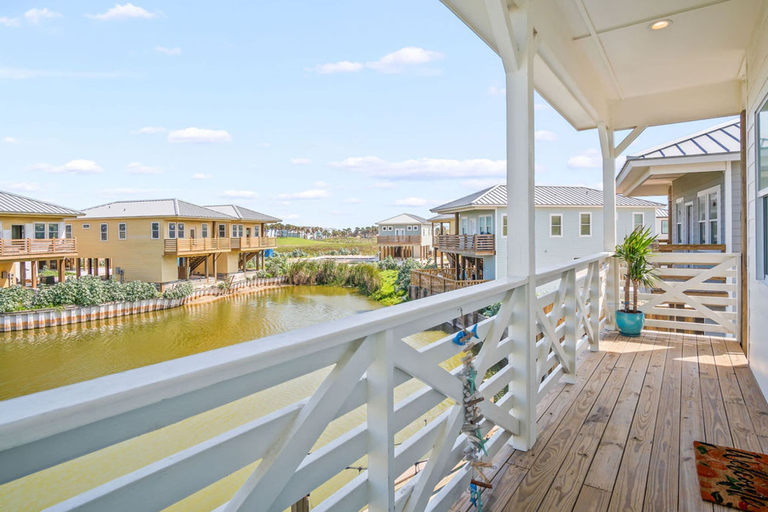 Room 5, Sunrise Beach Private Heated Pool Arcade Games, Nueces