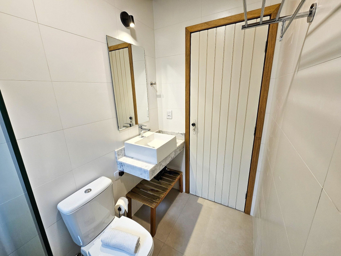 Bathroom 4, Estudios no Capivari by The Lodges, Campo Limpo Paulista