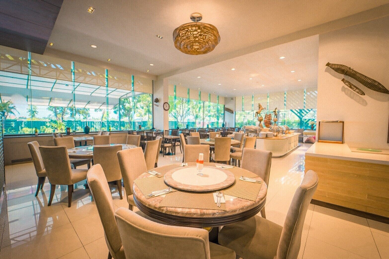 Food & Drinks 5, Rimkhobfa Urban Resort, Muang Samut Prakan