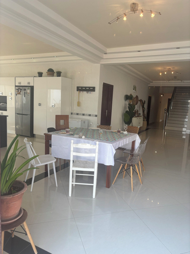 Living area, Casa Branca - Casa Missionária, Samba
