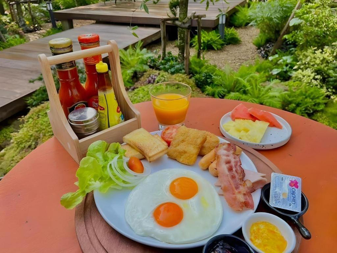 Food & Drinks 3, Poomtara Camping Khaoyai, Pak Chong