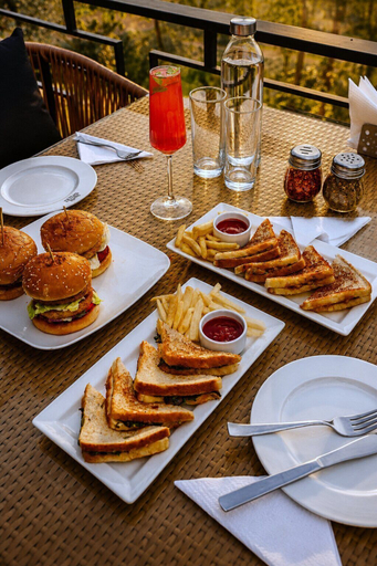 Food & Drinks 5, The Voyage Resort, Manali, Kullu