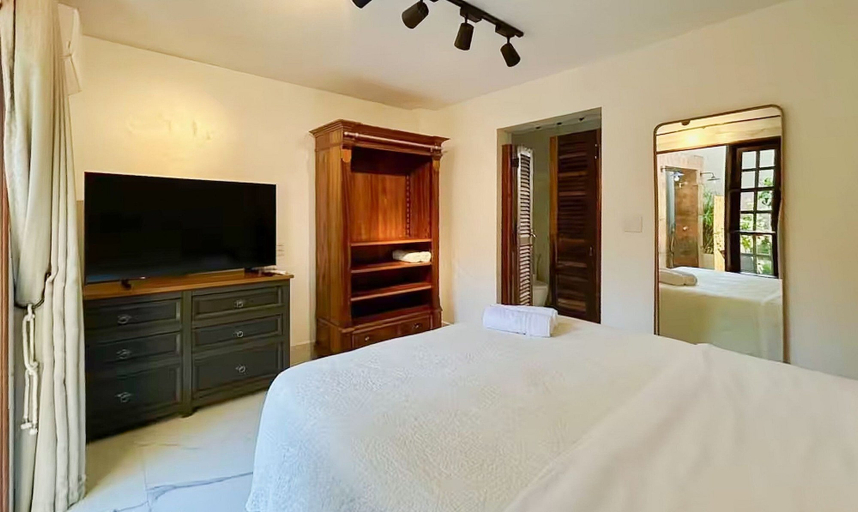 Room 5, Apt w Jacuzzi & Garden 350m From the Beach Psn002, Itajaí