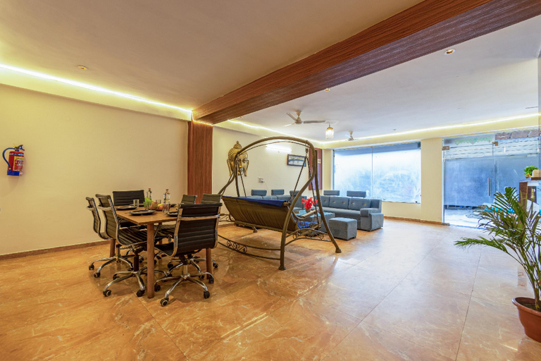 Lobby 3, Elite Stay Near Yashobhoomi Dwarka, Delhi