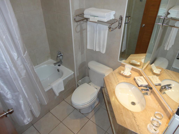 Bathroom 4, Diego De Almagro Centro Los Angeles, Biobío