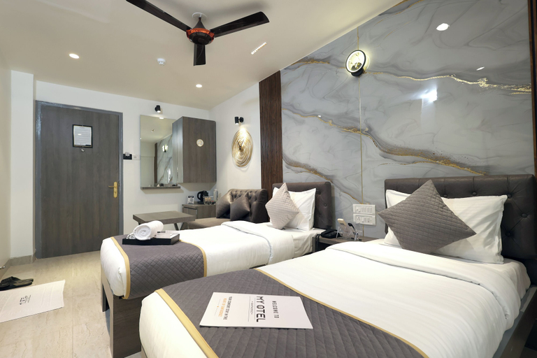 Room 2, Myotel - Andheri, Mumbai Suburban