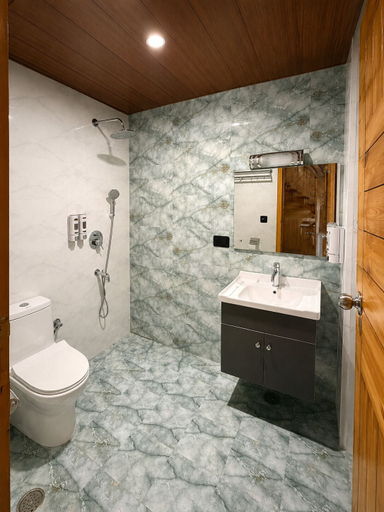 Bathroom 3, Ramgarh Vatika - AM Hotel Kollection, Nainital