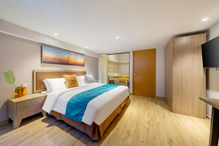 Room 4, Shanghai Hills & Ease Residence nearNeCC, Shanghai
