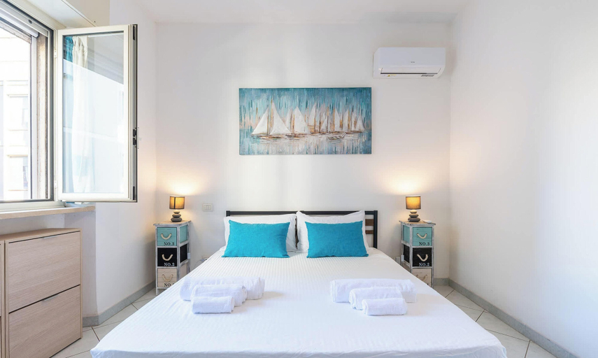 Room 1, Cozy 1BR Near Poetto Beach, Cagliari