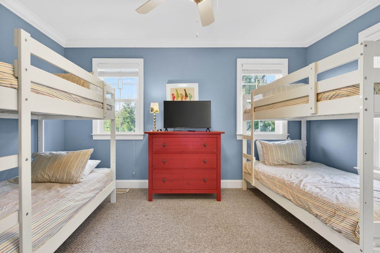 Bedroom 2, Windsong - 5 Br Home, Brunswick
