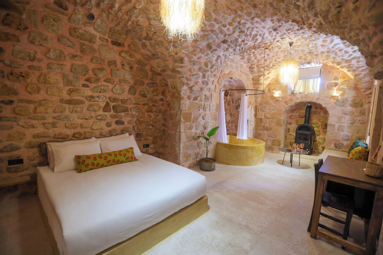 Bedroom 5, Rec326 Tarihi Konak, Kızıltepe