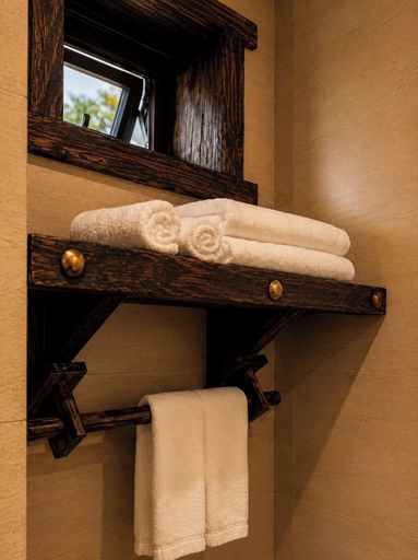 Bathroom 3, The Mysteri Sapa, Sa Pa