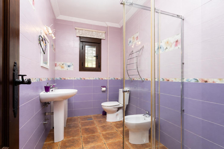 Bathroom 4, Casa La Vina De La Tireta, Málaga