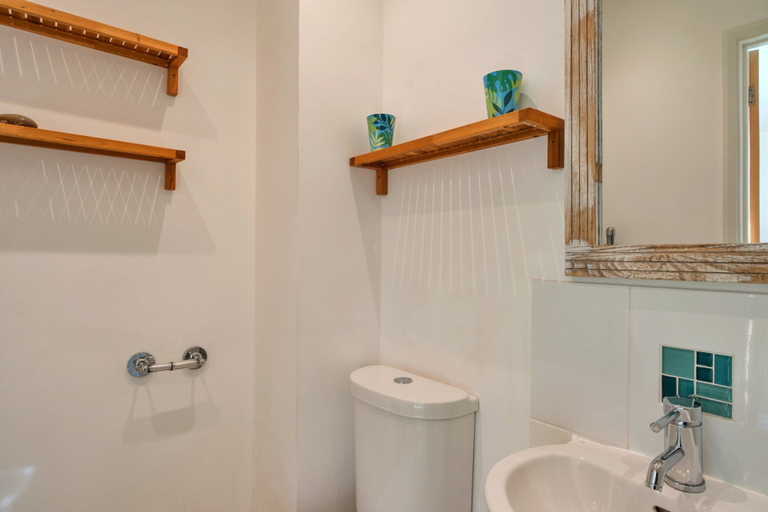 Bathroom 3, Bude Sea View Apartment for 4, Cornwall