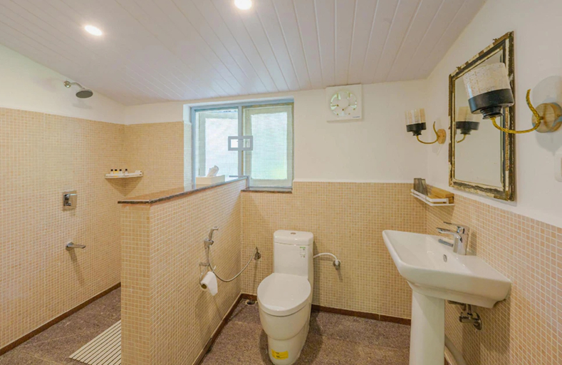Bathroom 5, Wallwood Garden Coonoor, The Nilgiris