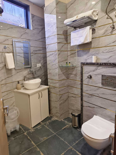 Bathroom 4, Hotel Sharma Jaipur, Jaipur