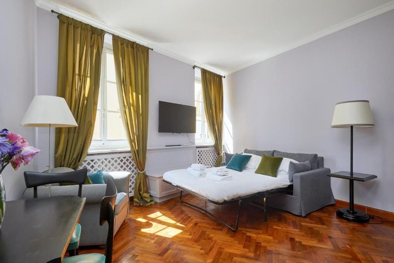 Bedroom 4, Palazzo Salviati by Varental, Florence