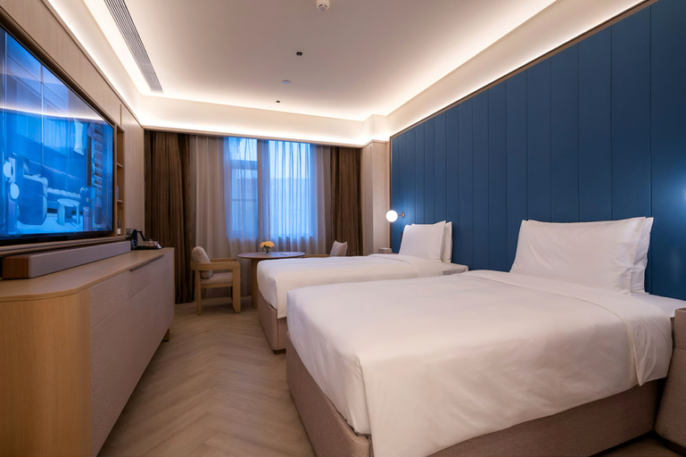 Room 2, Crystal Hotel BJ Lize Biz Dis Center, Beijing