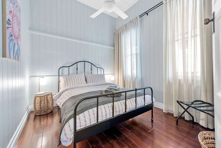 Interior 5, The Deck! 2 Bed/1 Bath/1 Car ~ New Farm, New Farm
