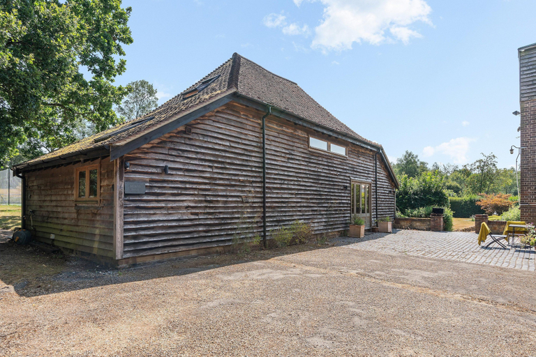 Room 5, Medleys Barn By My Getaways, East Sussex