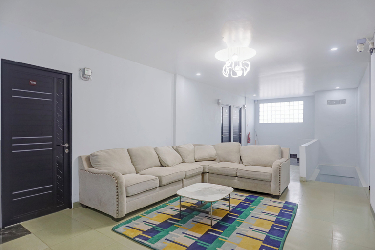 Lobby 4, Collection O near Pasar Aviari formerly, Batam