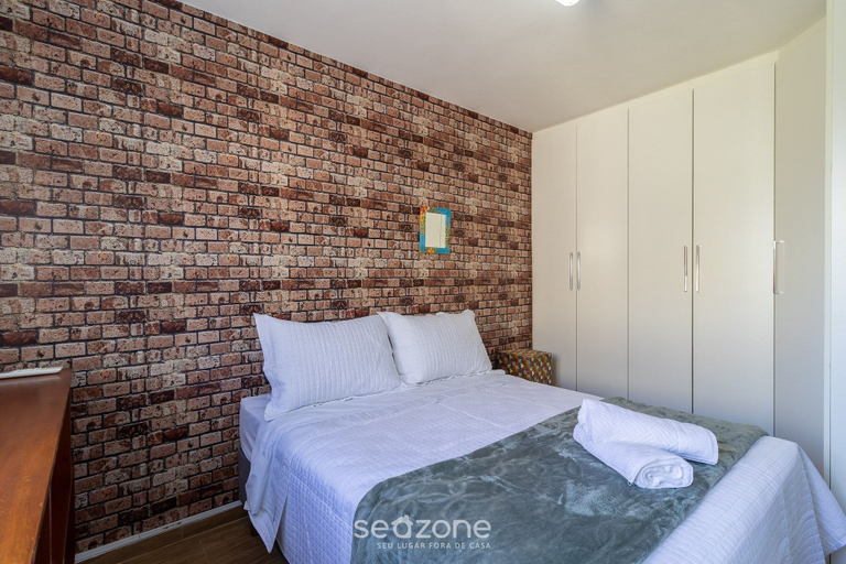 Room 4, Comfortable Apartment in via Gastronomica - Cas014, Floriniapolis