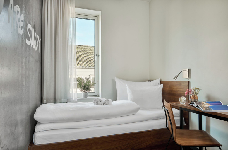 Bedroom 4, Smarthotel Tromso, Tromsø
