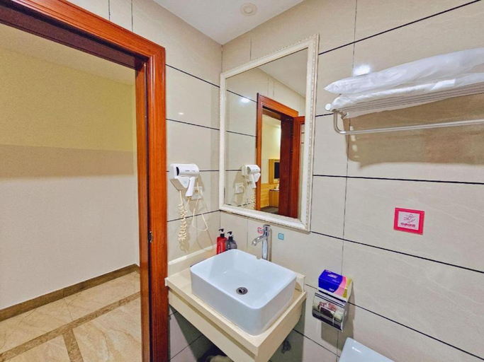 Bathroom 4, PAI Hotel·Huazhou Bus Terminal, Maoming
