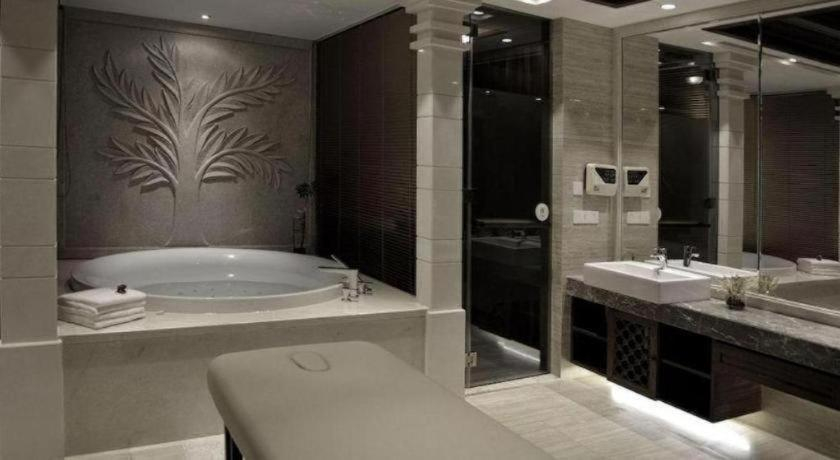 Bathroom 3, Guilin Shanshui Villa Hotel, Guilin