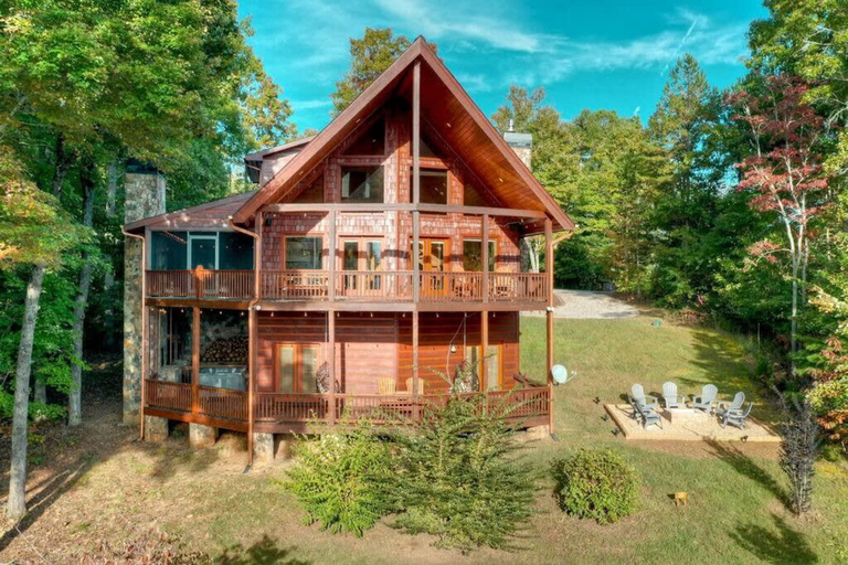Room 2, Endless Views Hot Tub Movie Theater Firepit, Fannin