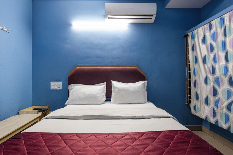 Room 2, Hotel Swarna Mayuri, Guntur