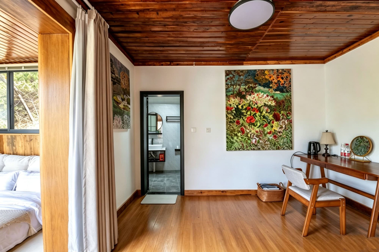 Room 4, Chaoxi Alpine Lake Cabin, Zhangjiajie