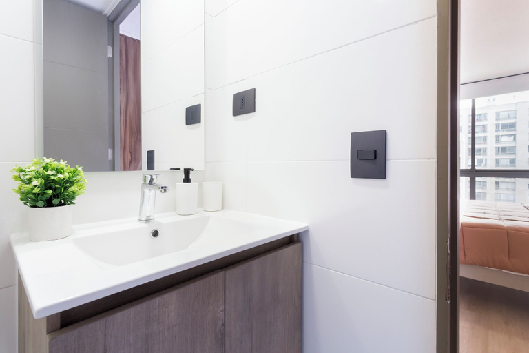 Bathroom 4, Centenario 1151, Cordillera