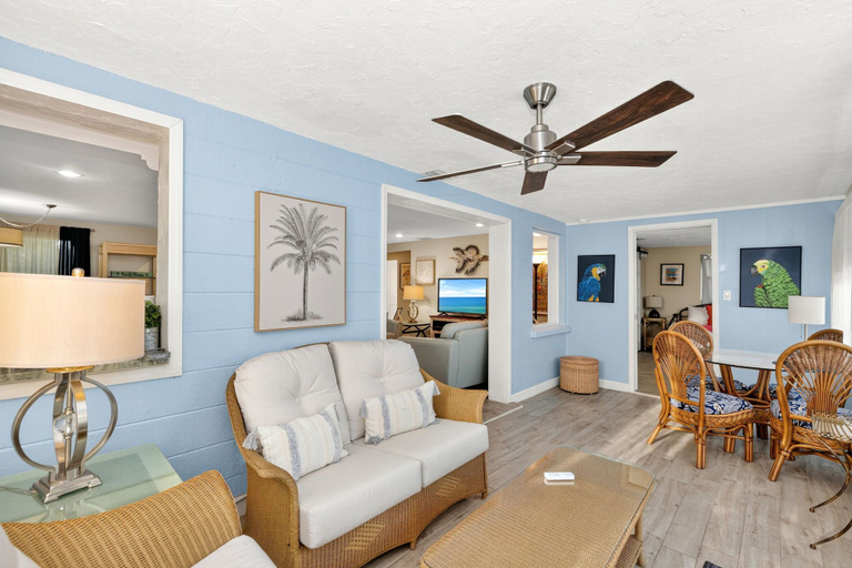 Living room 5, Tranquil Pool Home in Sarasota, Sarasota