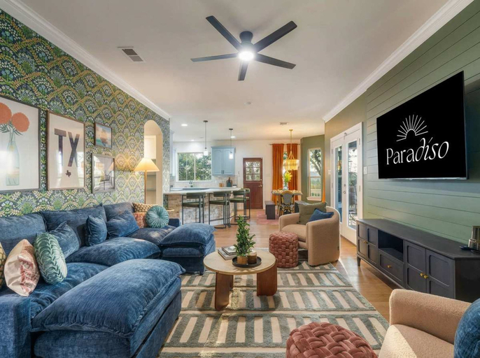 Room 2, Austin Compound Pickleball Pool Sauna, Hays