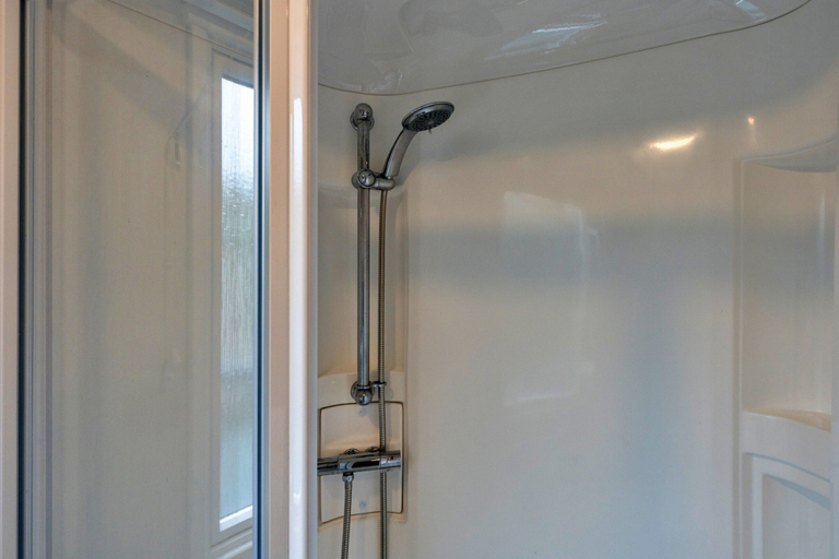 Bathroom 5, Pine Forest Lodge in Cornwall, Cornwall