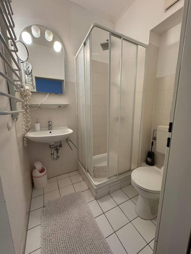 Bathroom 3, Hotel Gastehaus Altena, Märkischer Kreis