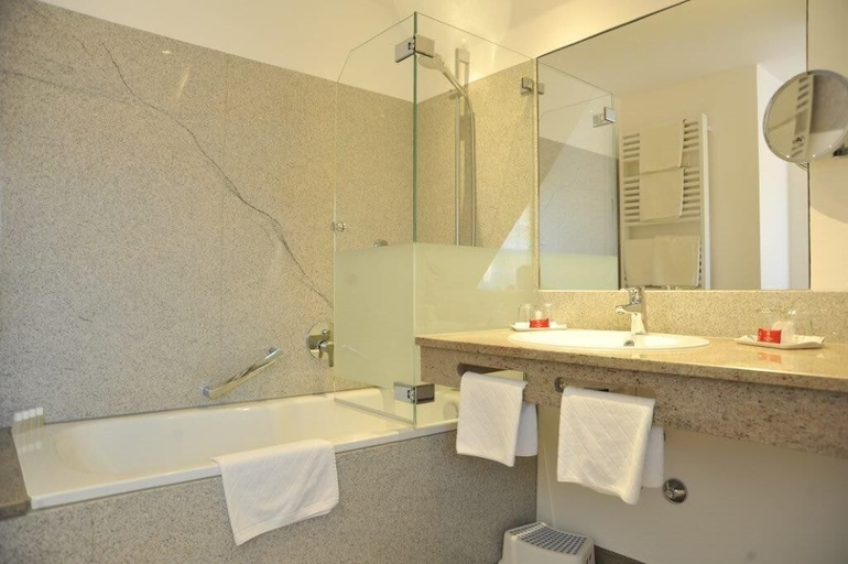 Bathroom 3, Hotel Tilman Riemenschneider by ANS, Ansbach