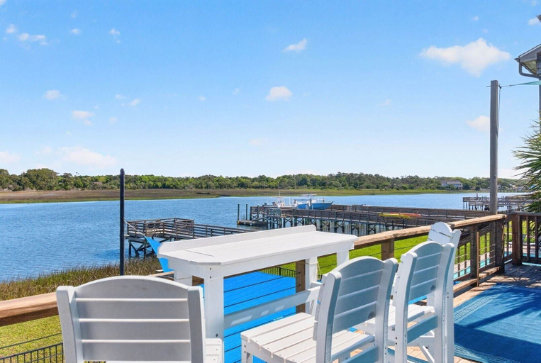 Property grounds 2, Island Time 3 Bedroom Home