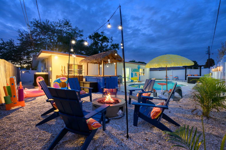 Others 5, Backyard Oasis Pool Hot Tub Putt Putt Bar, Pinellas