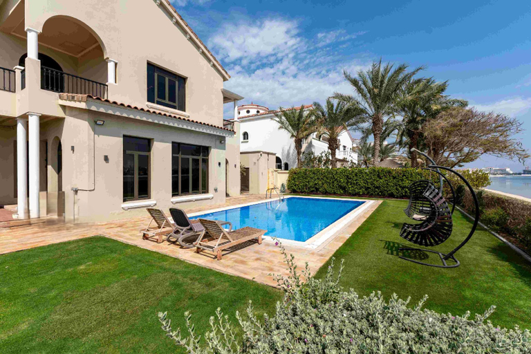 5, Palm Villa D - 69 - PJ, Dubai