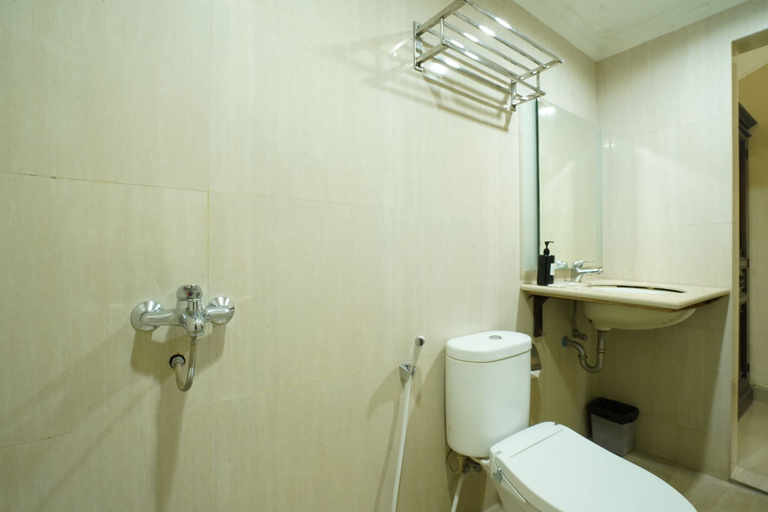 Bathroom 5, Hotel Grand Rosela, Yogyakarta