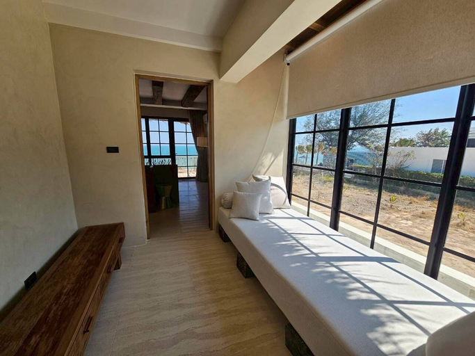 Room 5, Sun-kissed Retreat Beachfront villa, Cha-Am