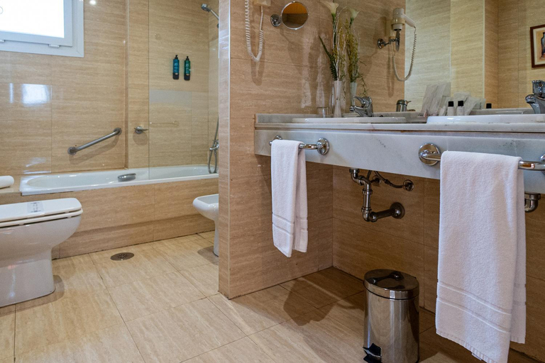 Bathroom 4, Avenida Hotel., Almería