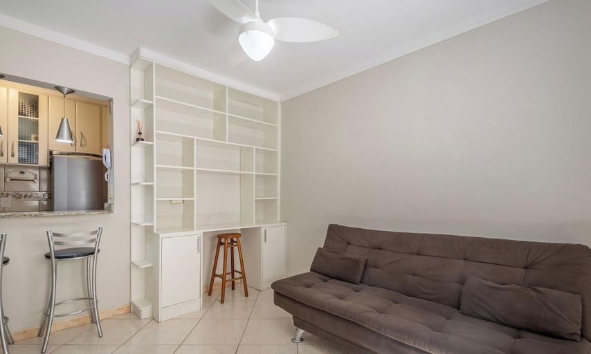 Living area, 1-bedroom Apt 160m From the Beach in BC - Srl0024, Balneário Arroio do Silva