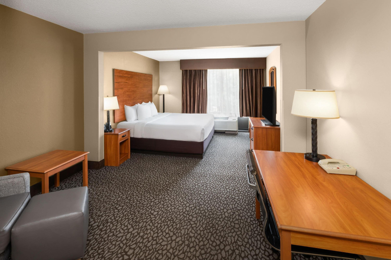 Bedroom 4, Wingate By Wyndham Little Rock, Pulaski