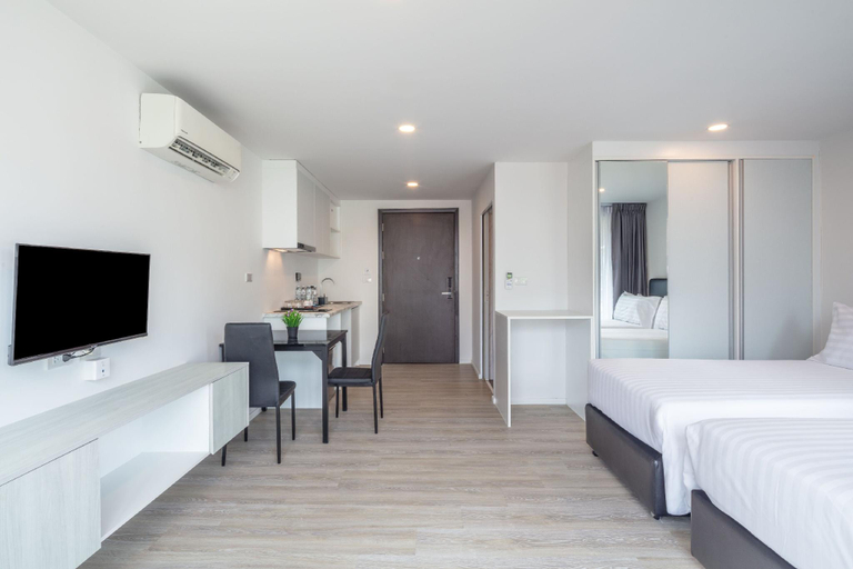 Bedroom 3, The Rizin Hotel Phratamnak, Pattaya