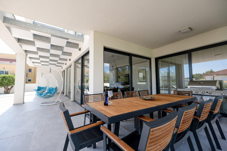 Food & Drinks 5, Contemporary Zadar Villa 4 Bedrooms Villa Barako Prestige, Nin