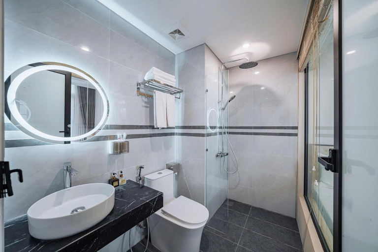 5, Giang Hai Minh Ha Long Hotel, Hạ Long