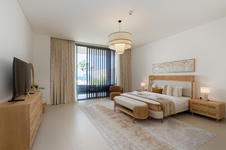 1, Luxe 4BR Villa | Private Pool & Beach | Al Zorah, Ajman